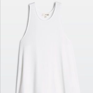 Aritzia Wilfred free brunette tank in white